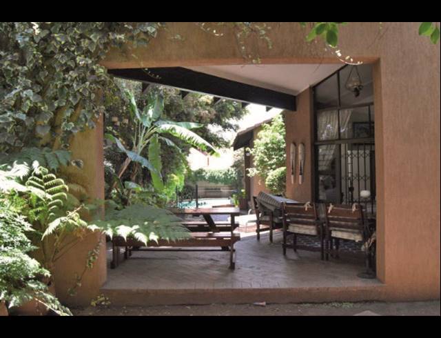 3.5 BEDROOM GATED ESTATE FOR SALE IN SANDOWN